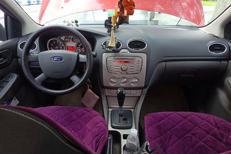 Used Ford Focus 2013 Hatchback Classic 1.8L Automatic Millionth Anniversary Edition Center Console