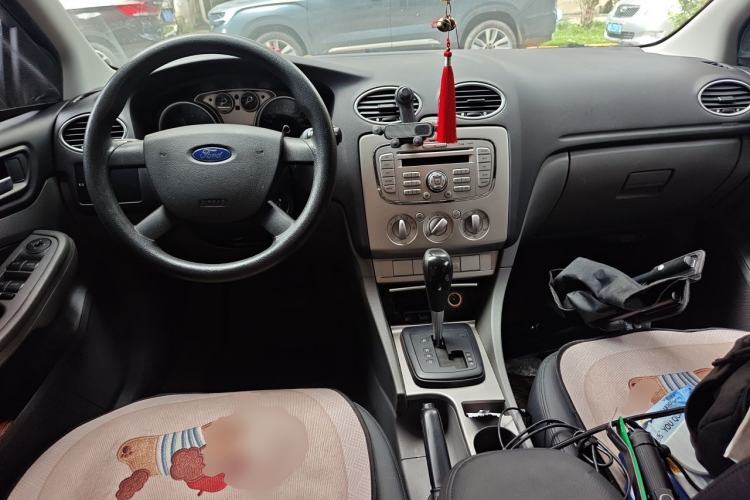 Used Ford Focus 2013 Hatchback Classic 1.8L Automatic Millionth Anniversary Edition Center Console