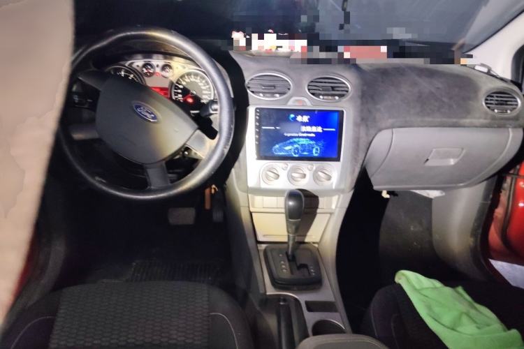 Used Ford Focus 2013 Hatchback Classic 1.8L Automatic Millionth Anniversary Edition Center Console