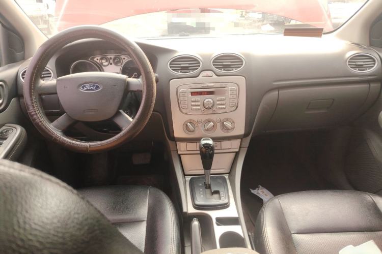 Used Ford Focus 2013 Hatchback Classic 1.8L Automatic Millionth Anniversary Edition Center Console