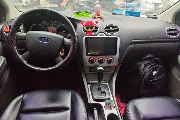 Used Ford Focus 2013 Hatchback Classic 1.8L Automatic Millionth Anniversary Edition Center Console