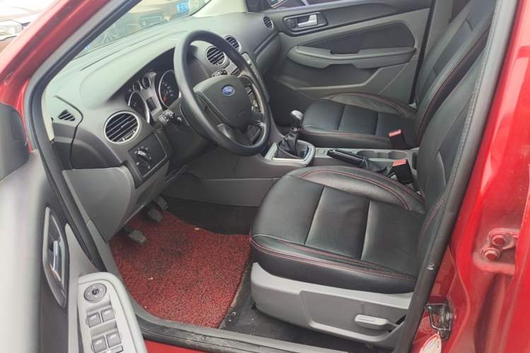 Used Ford Focus 2013 Hatchback Classic 1.8L Manual Base Model Driver Seat