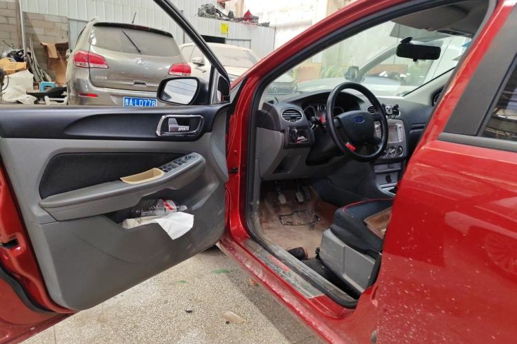 Used Ford Focus 2013 Hatchback Classic 1.8L Manual Base Model Driver Seat