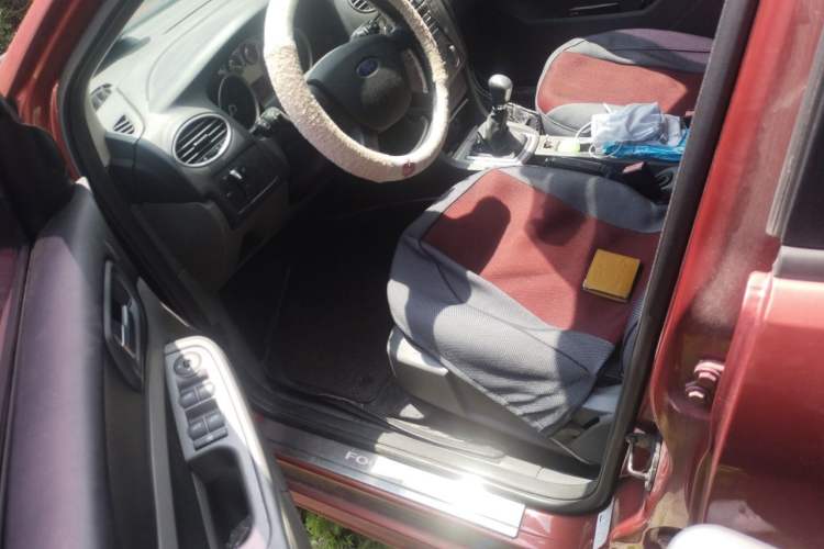 Used Ford Focus 2013 Hatchback Classic 1.8L Manual Base Model Driver Seat