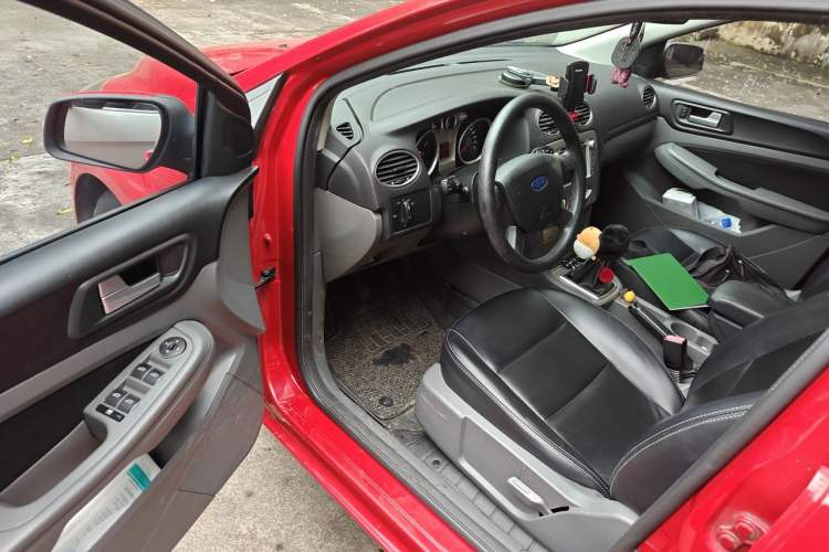 Used Ford Focus 2013 Hatchback Classic 1.8L Manual Base Model Driver Seat
