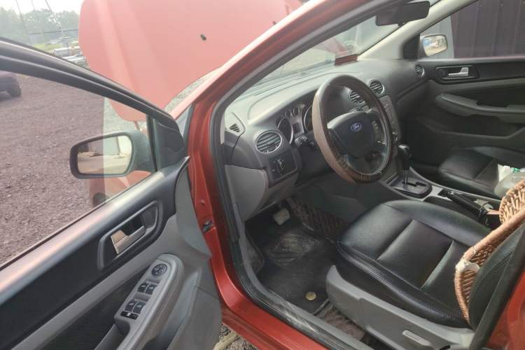 Used Ford Focus 2013 Hatchback Classic 1.8L Automatic Millionth Anniversary Edition Driver Seat