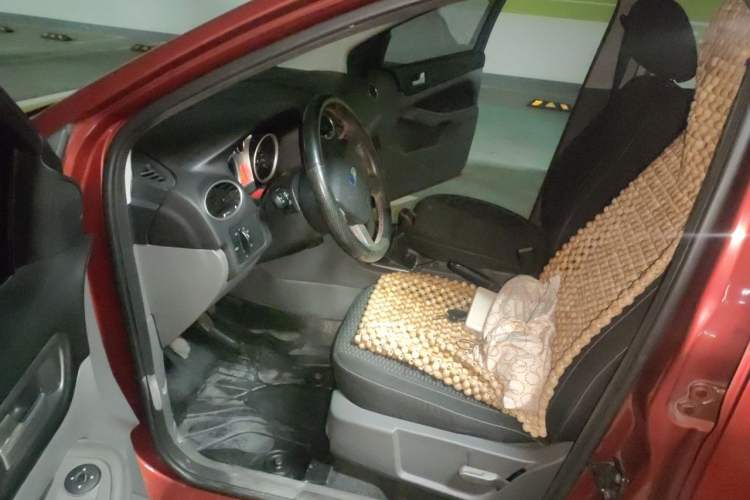 Used Ford Focus 2013 Hatchback Classic 1.8L Manual Base Model Driver Seat