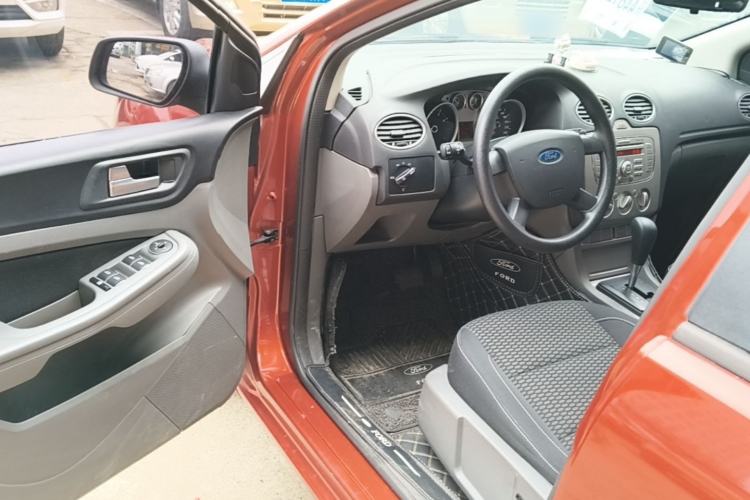 Used Ford Focus 2013 Hatchback Classic 1.8L Automatic Base Model Driver Seat