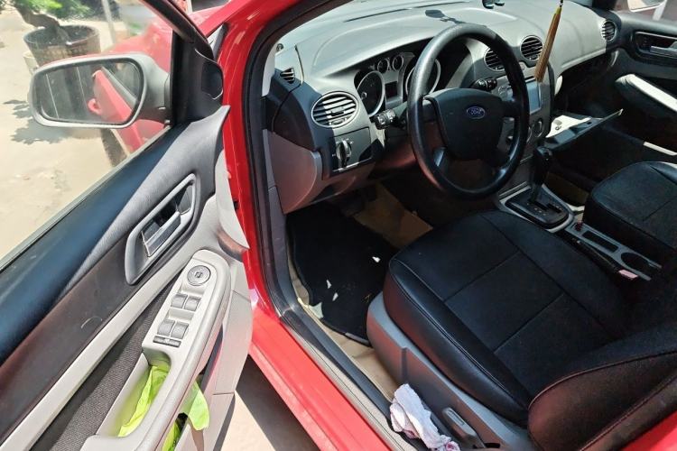 Used Ford Focus 2013 Hatchback Classic 1.8L Automatic Base Model Driver Seat