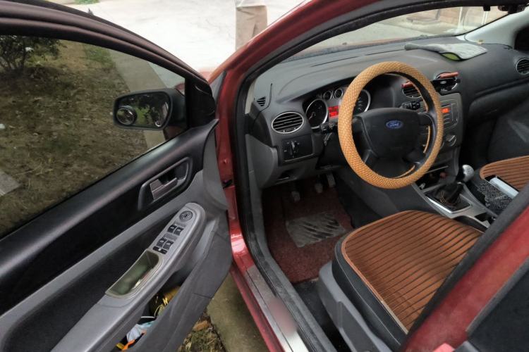 Used Ford Focus 2013 Hatchback Classic 1.8L Manual Millionth Anniversary Edition Driver Seat