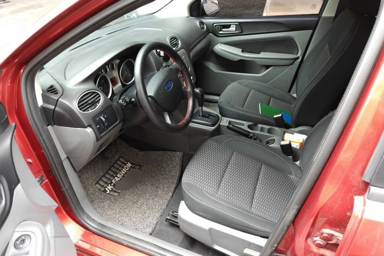 Used Ford Focus 2013 Hatchback Classic 1.8L Automatic Base Model Driver Seat