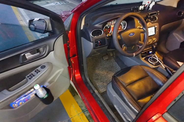 Used Ford Focus 2013 Hatchback Classic 1.8L Automatic Base Model Driver Seat
