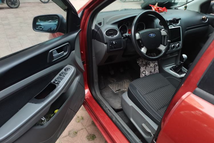Used Ford Focus 2013 Hatchback Classic 1.8L Manual Base Model Driver Seat