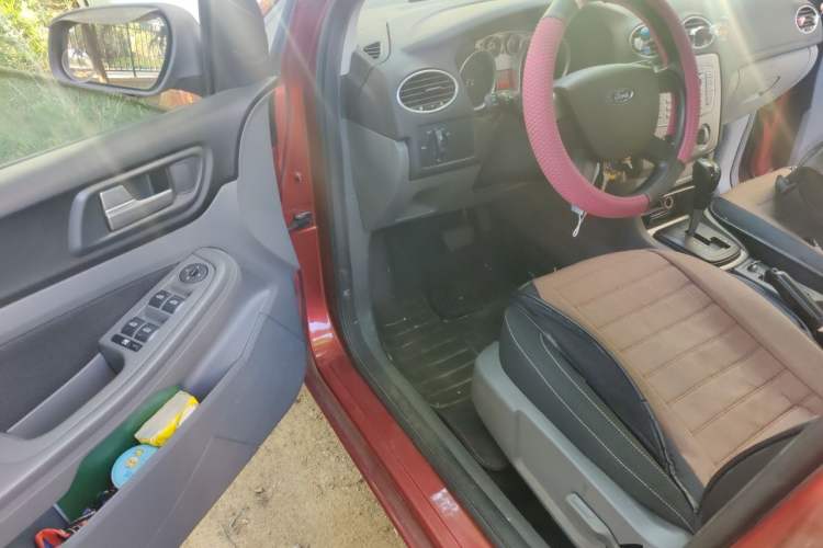Used Ford Focus 2013 Hatchback Classic 1.8L Automatic Base Model Driver Seat