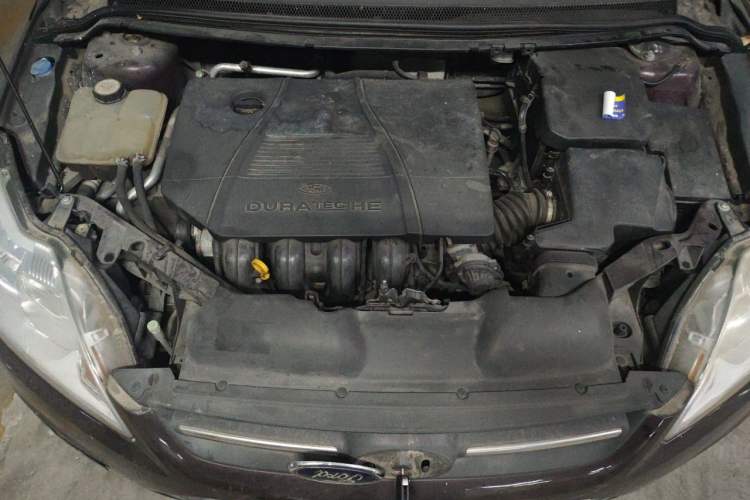 Used Ford Focus 2013 Sedan Classic 1.8L Automatic Fashion Edition Engine Bay