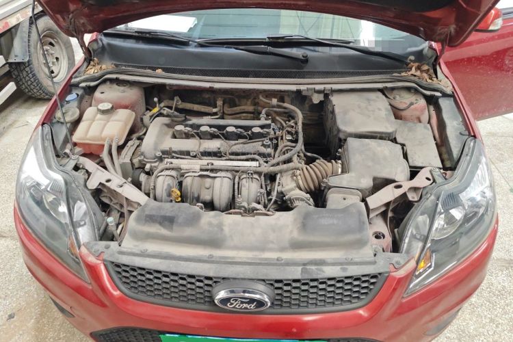 Used Ford Focus 2013 Hatchback Classic 1.8L Manual Base Model Engine Bay