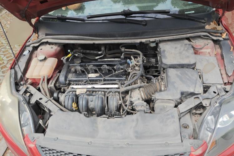 Used Ford Focus 2013 Hatchback Classic 1.8L Manual Base Model Engine Bay