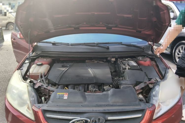 Used Ford Focus 2013 Sedan Classic 1.8L Automatic Fashion Edition Engine Bay