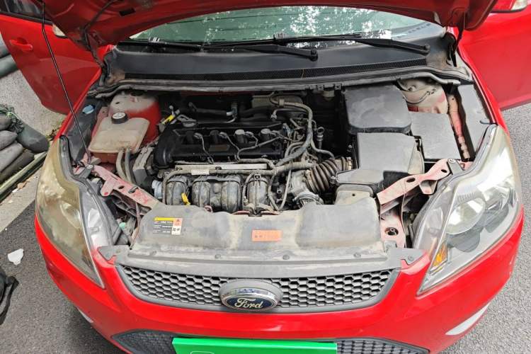 Used Ford Focus 2013 Hatchback Classic 1.8L Automatic Base Model Engine Bay