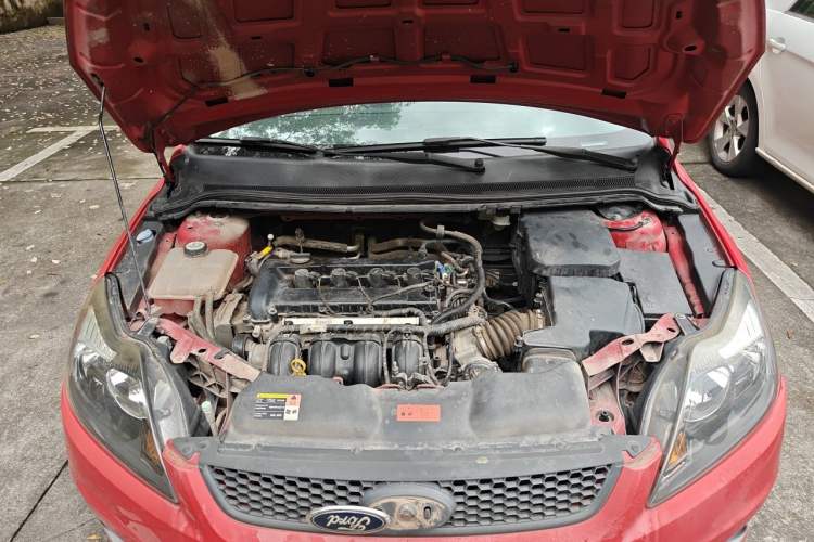Used Ford Focus 2013 Hatchback Classic 1.8L Manual Base Model Engine Bay