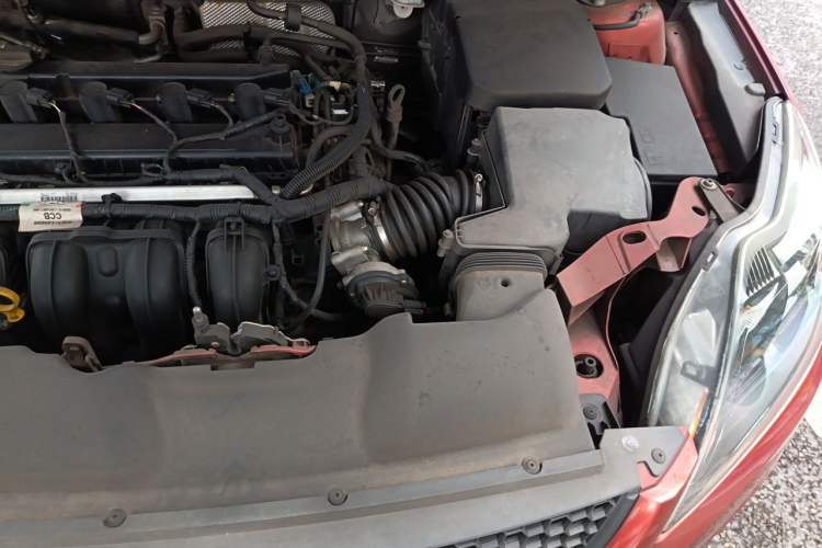 Used Ford Focus 2013 Hatchback Classic 1.8L Automatic Millionth Anniversary Edition Engine Bay Left