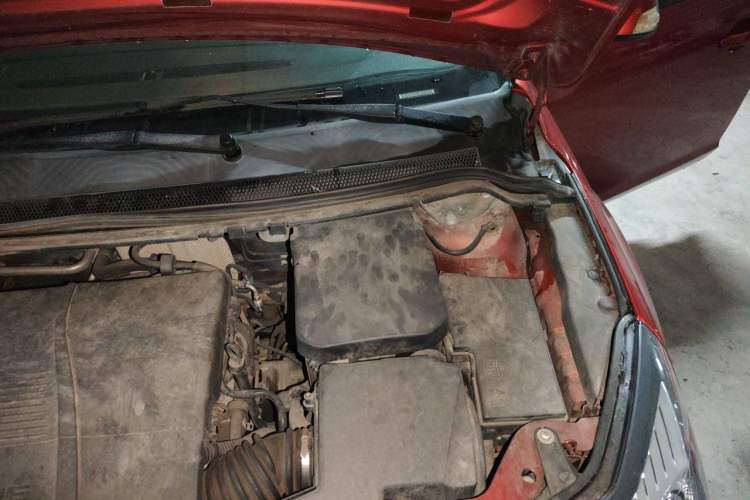 Used Ford Focus 2013 Hatchback Classic 1.8L Automatic Fashion Edition Engine Bay Left