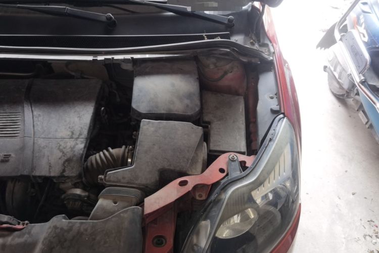 Used Ford Focus 2013 Hatchback Classic 1.8L Automatic Fashion Edition Engine Bay Left