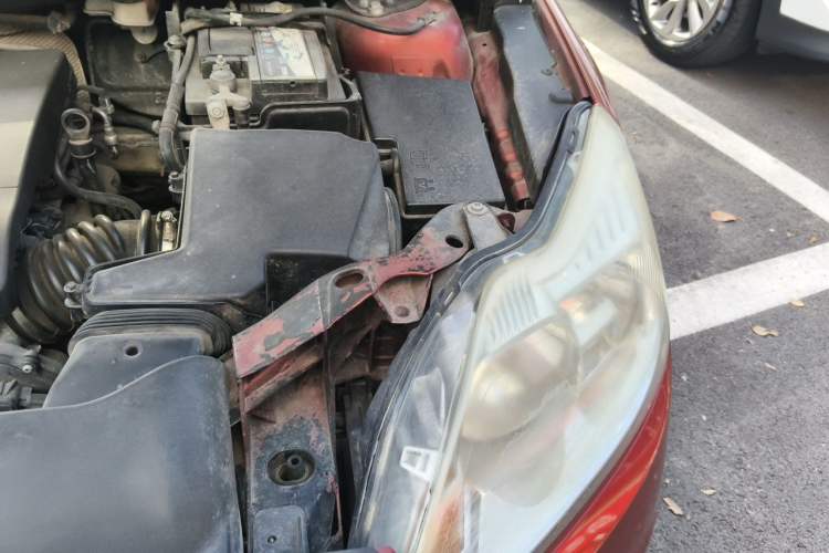 Used Ford Focus 2013 Sedan Classic 1.8L Automatic Fashion Edition Engine Bay Left