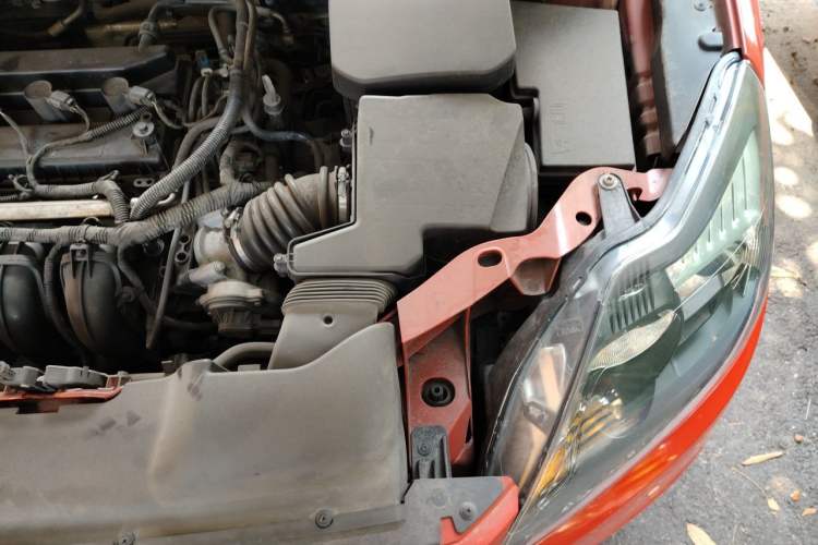Used Ford Focus 2013 Hatchback Classic 1.8L Automatic Base Model Engine Bay Left