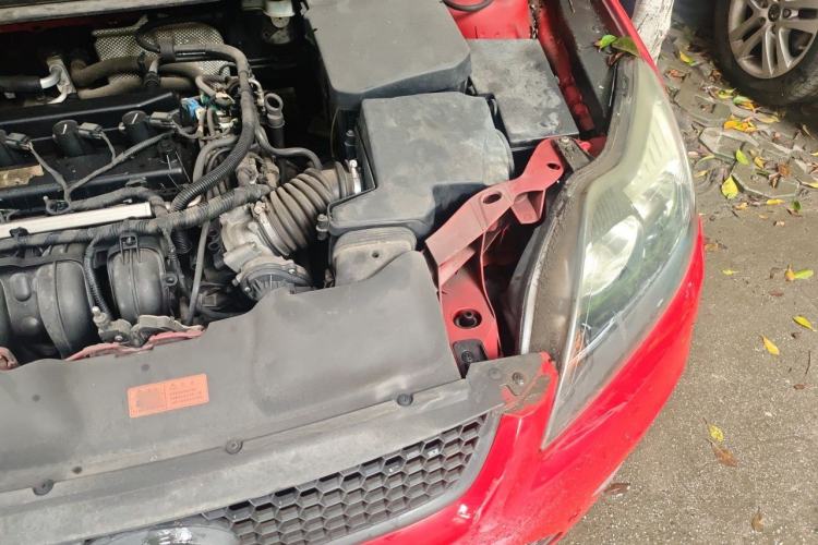 Used Ford Focus 2013 Hatchback Classic 1.8L Automatic Base Model Engine Bay Left