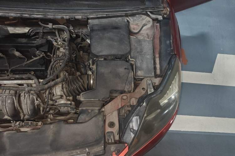 Used Ford Focus 2013 Hatchback Classic 1.8L Automatic Base Model Engine Bay Left