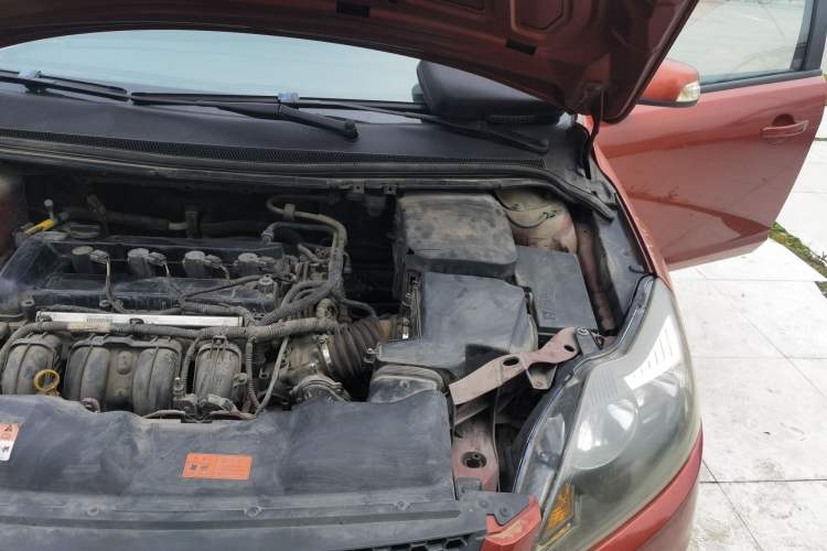 Used Ford Focus 2013 Hatchback Classic 1.8L Manual Base Model Engine Bay Left