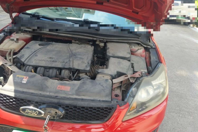 Used Ford Focus 2013 Hatchback Classic 1.8L Automatic Fashion Edition Engine Bay Left