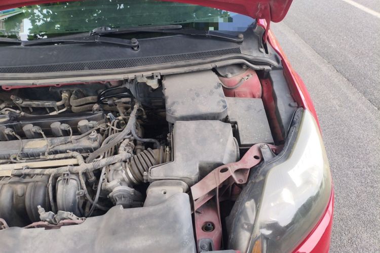 Used Ford Focus 2013 Hatchback Classic 1.8L Manual Base Model Engine Bay Left