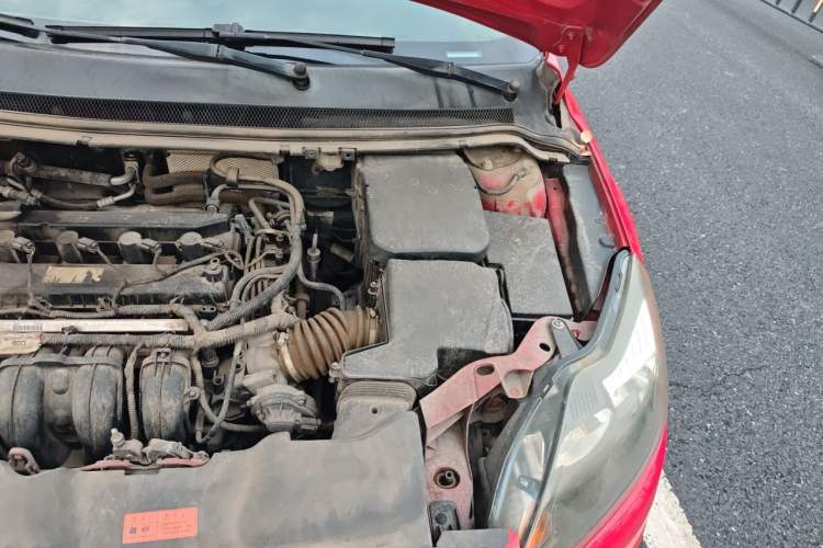 Used Ford Focus 2013 Hatchback Classic 1.8L Automatic Base Model Engine Bay Left