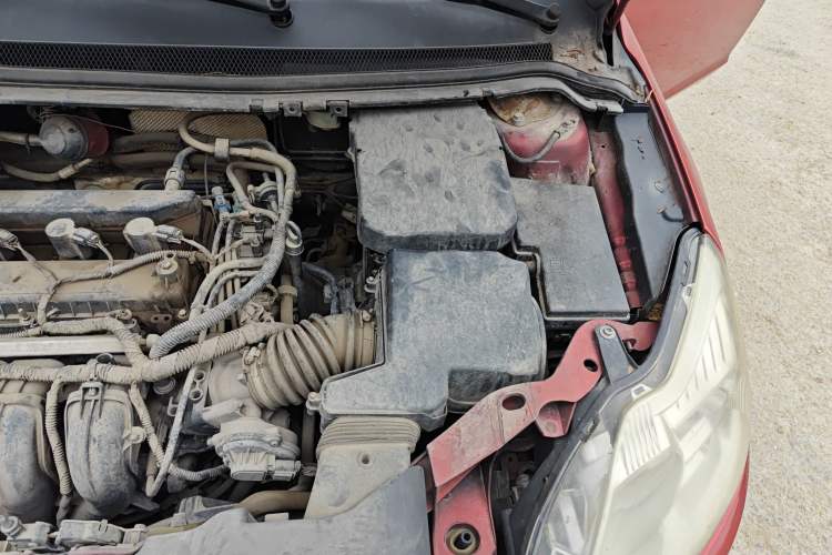 Used Ford Focus 2013 Sedan Classic 1.8L Automatic Base Model Engine Bay Left