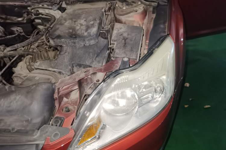 Used Ford Focus 2013 Sedan Classic 1.8L Automatic Base Model Engine Bay Left