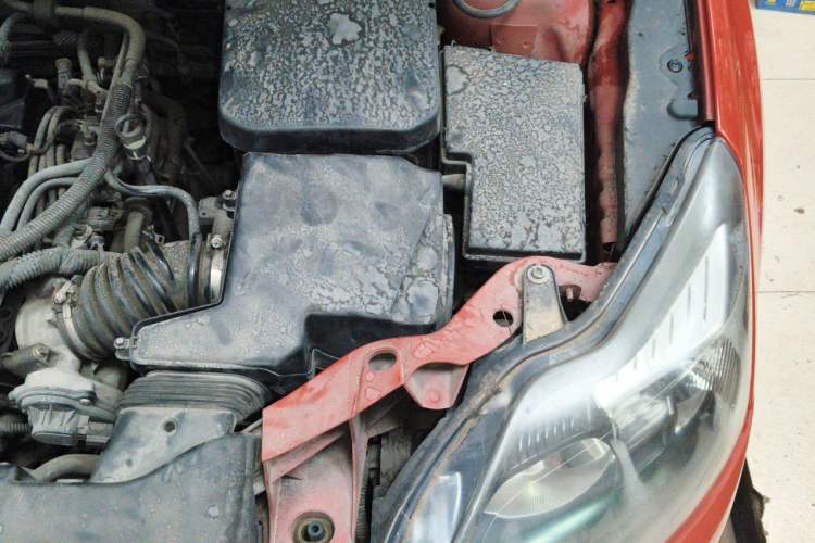 Used Ford Focus 2013 Hatchback Classic 1.8L Automatic Base Model Engine Bay Left
