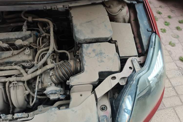 Used Ford Focus 2013 Hatchback Classic 1.8L Manual Base Model Engine Bay Left