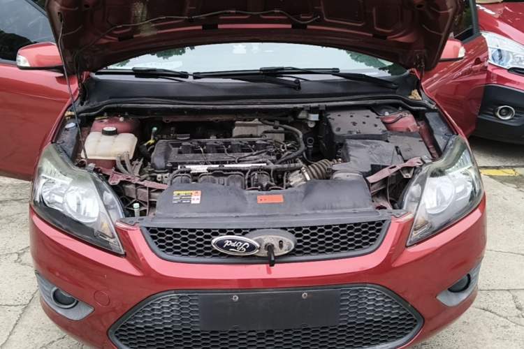 Used Ford Focus 2013 Hatchback Classic 1.8L Automatic Base Model Engine Bay