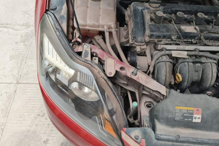 Used Ford Focus 2013 Hatchback Classic 1.8L Automatic Base Model Engine Bay Right