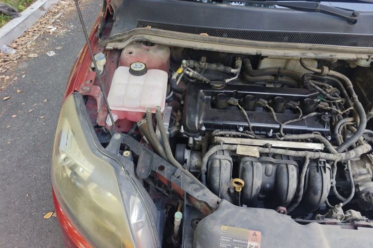 Used Ford Focus 2013 Hatchback Classic 1.8L Automatic Base Model Engine Bay Right