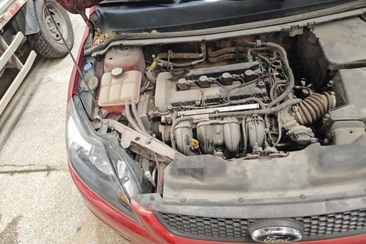 Used Ford Focus 2013 Hatchback Classic 1.8L Manual Base Model Engine Bay Right