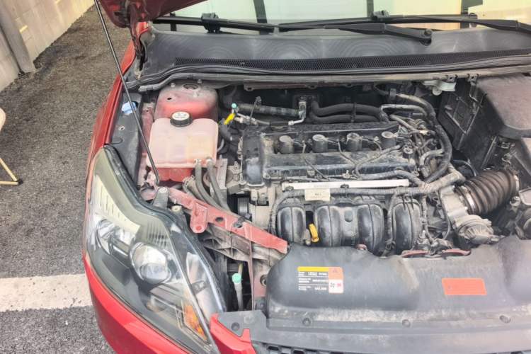 Used Ford Focus 2013 Hatchback Classic 1.8L Manual Base Model Engine Bay Right