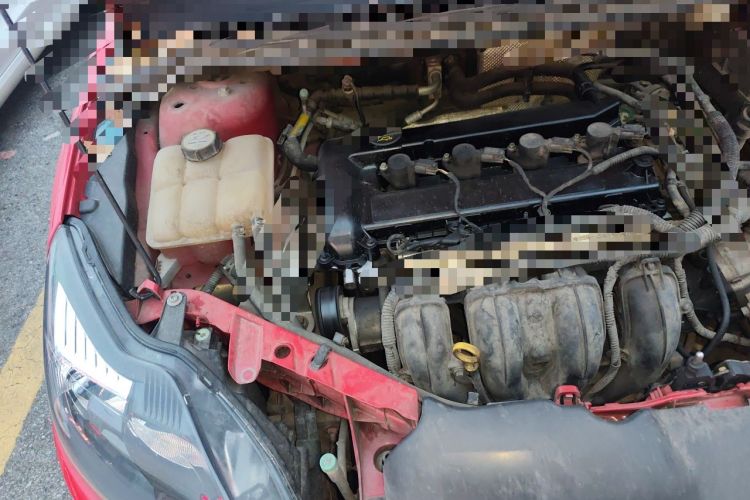 Used Ford Focus 2013 Hatchback Classic 1.8L Automatic Base Model Engine Bay Right