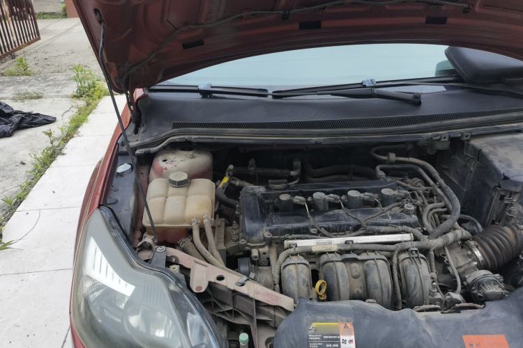 Used Ford Focus 2013 Hatchback Classic 1.8L Manual Base Model Engine Bay Right