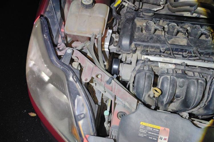 Used Ford Focus 2013 Hatchback Classic 1.8L Automatic Base Model Engine Bay Right