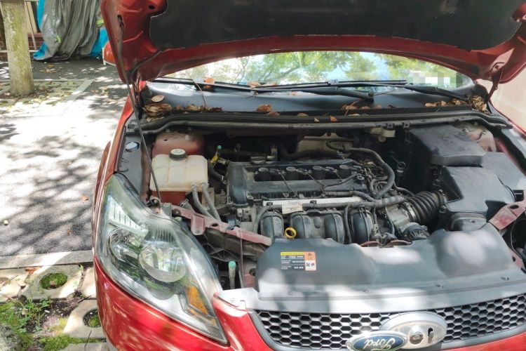 Used Ford Focus 2013 Hatchback Classic 1.8L Automatic Millionth Anniversary Edition Engine Bay Right