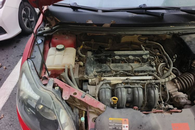 Used Ford Focus 2013 Hatchback Classic 1.8L Automatic Base Model Engine Bay Right