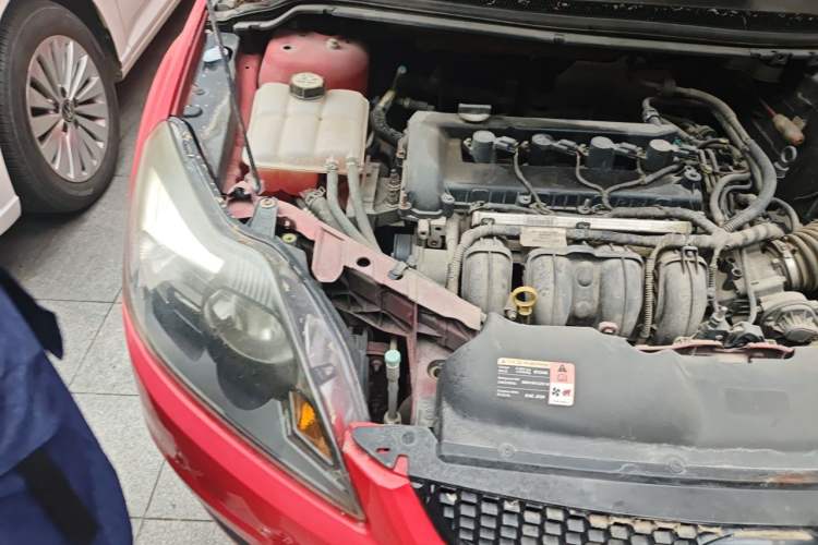 Used Ford Focus 2013 Hatchback Classic 1.8L Automatic Millionth Anniversary Edition Engine Bay Right
